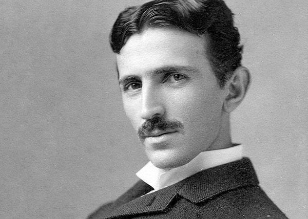 33. Sırp kökenli Amerikalı mucit, fizikçi ve elektrofizik uzmanı Nikola Tesla