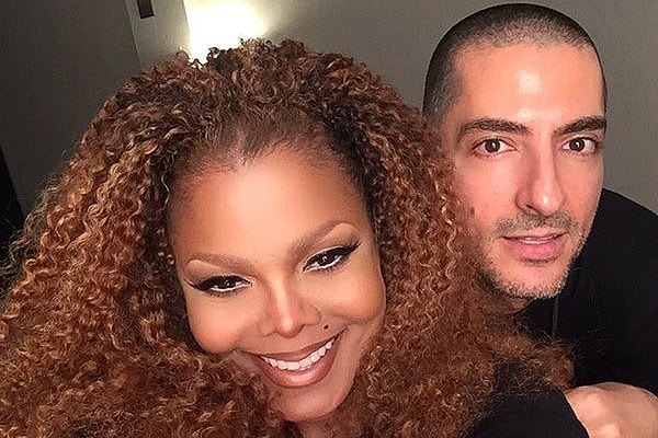 2. "Мы благодарим Бога за то, что он благословил нас",— сказала Джексон о своей беременности