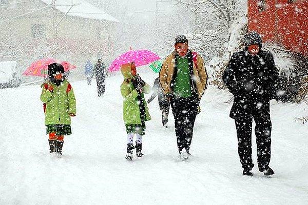 İstanbul'un yanı sıra 23 ilde eğitime kar nedeniyle ara verildi