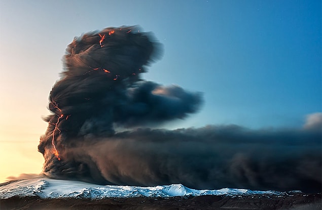 20. The eruption of Eyjafjallajökull in Iceland.