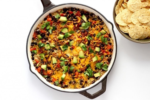 22. Приносите в гости вкусную, но полезную еду