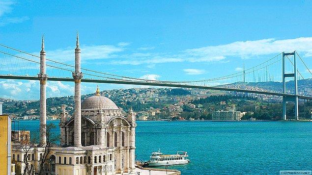 Gelelim, bunlardan epeyce alakasız olduğu halde, mevcut otoyollar ve İstanbul’daki iki köprünün ücret tarifelerindeki ‘fiyatlama’ya.