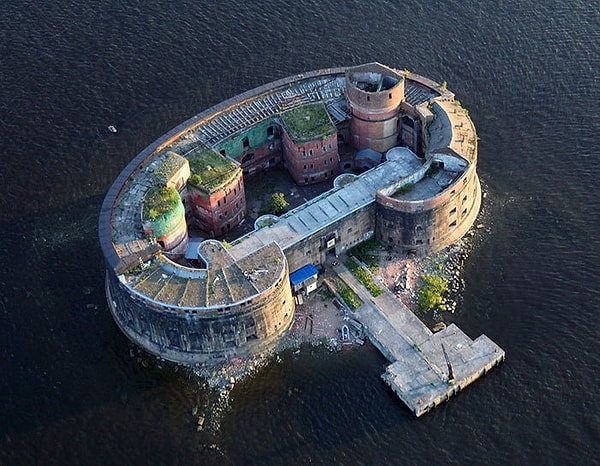 11. Форт "Император Александр I" ("Чумный"), Санкт-Петербург, Россия