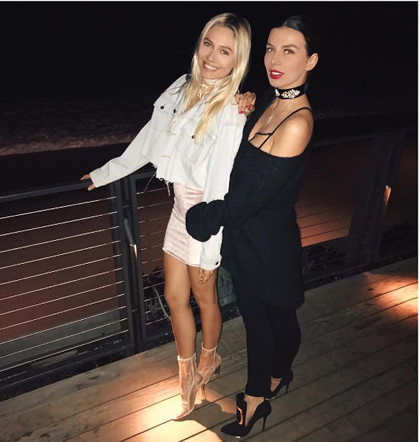 1. Анна Седокова побывала в Мексике и на Малибу