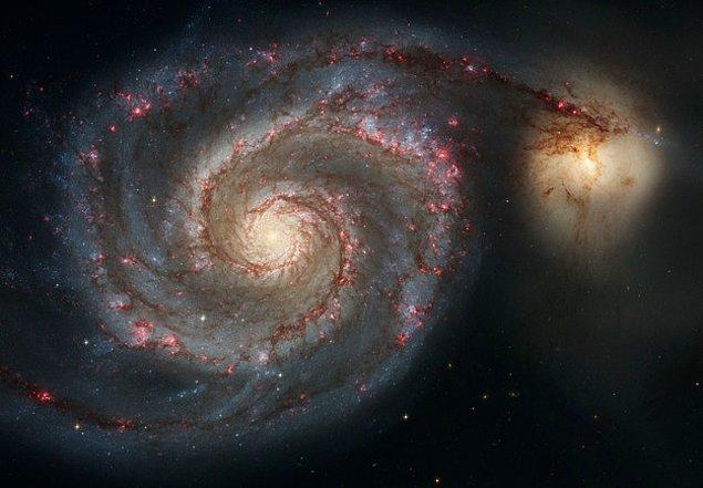 18. Bu fotoğrafta kaç galaksi var ?