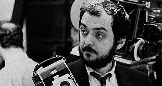 10. Stanley Kubrick ilk filminden (Fear and Desire) o kadar çok nefret ediyormuş ki, 2001: A Space Oddysey’den eline geçen parayla filmin piyasadaki bütün kopyalarını satın almak istemiş.