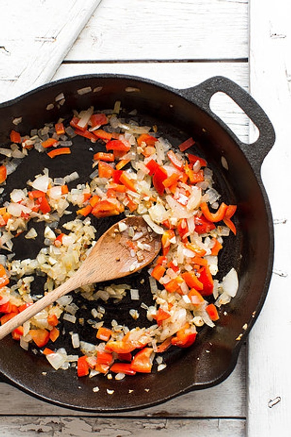 10. Нут в томатном соусе