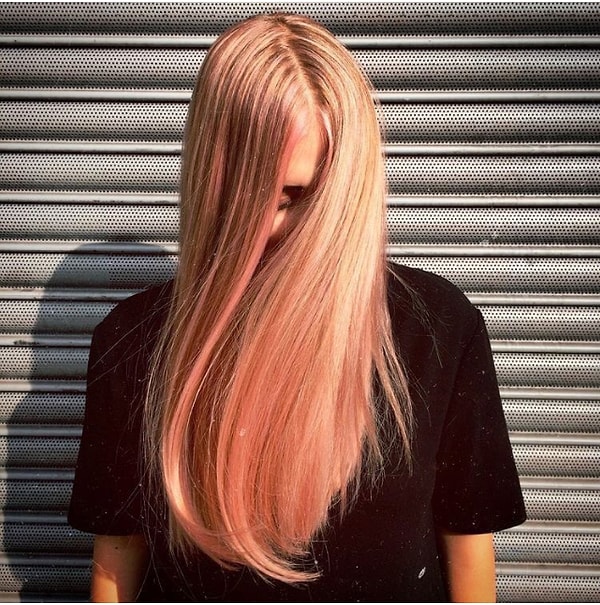 Блоранж, как вы могли догадаться, - блонд + оранжевый.