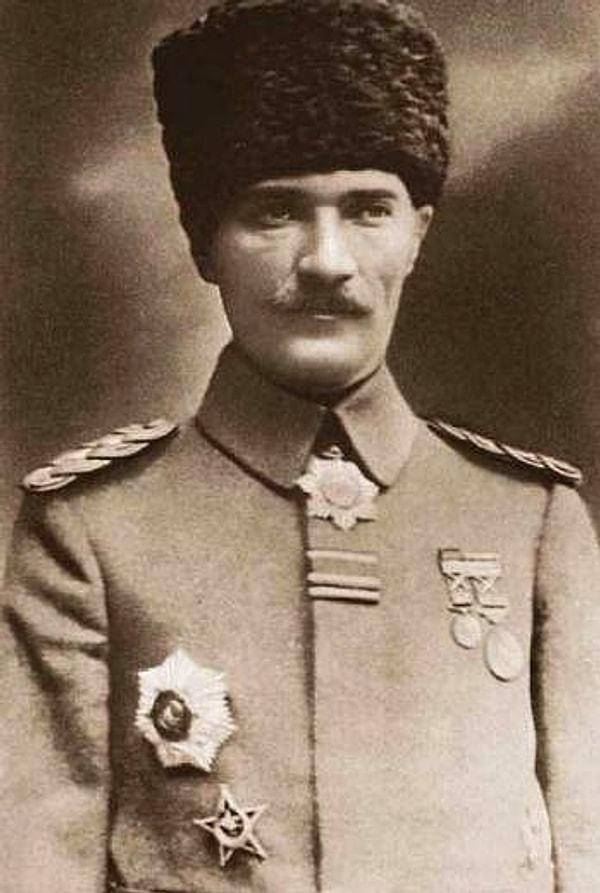 10. 19 Mart 1916'da tuğgeneral oldu.
