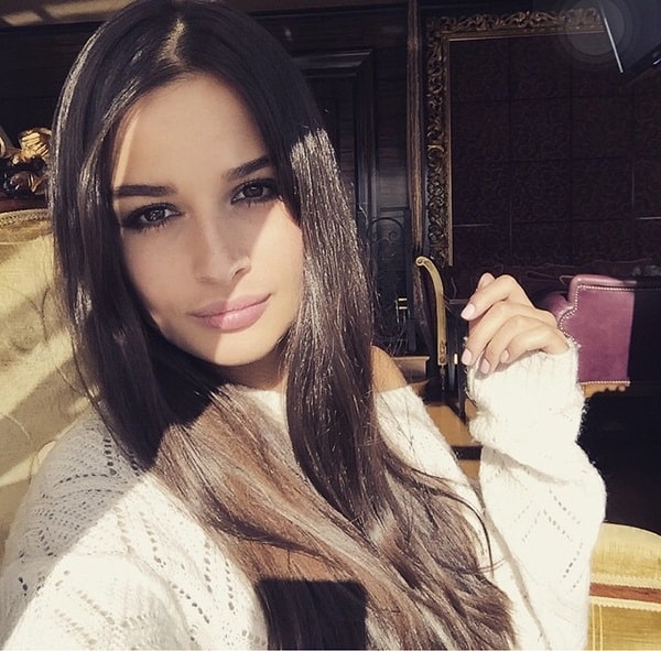 7. Но девушкой, так жестоко ранившей Алексея, оказалась солистка группы «Динама» Диана.