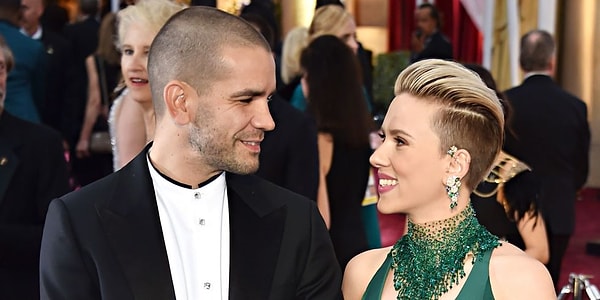 9. Теперь же, спустя два года брака пара неуклонно движется к разрыву отношений, и мужчины по всему миру ликуют!