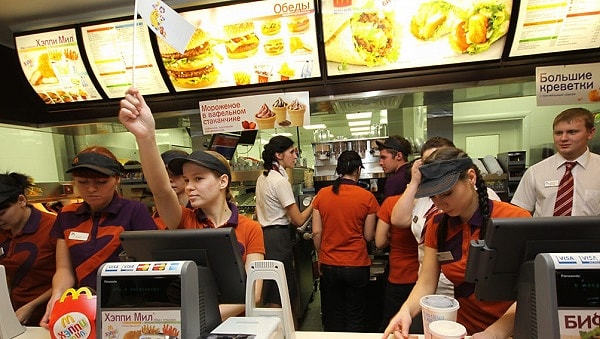 11. Каждый восьмой рабочий США когда-то работал в Макдоналдсе
