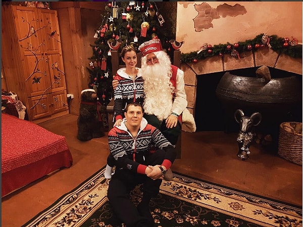 3. Михаил – серьезный и состоявшийся мужчина. Молодые люди живут в его квартире, а также он обещал взять на себя все расходы, связанные со свадьбой.