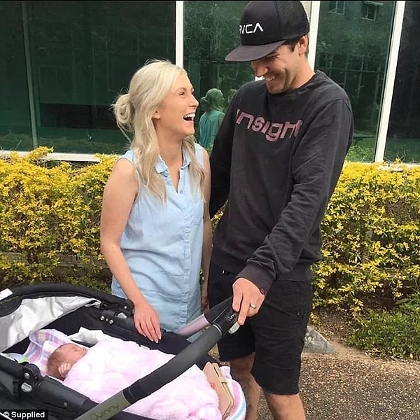 6. За это время родители Азалии научились правильно ухаживать за ней