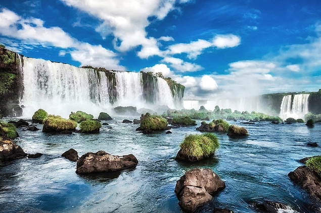 Водопад Игуасу - между Аргентиной и Бразилией