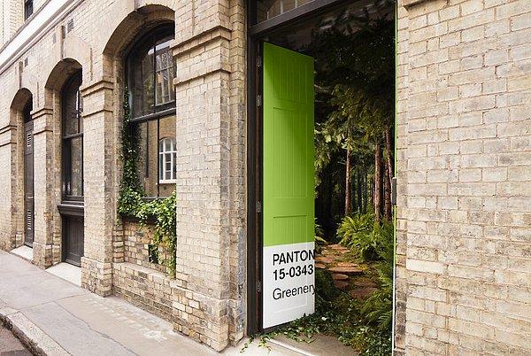 Airbnb ve Pantone birlikte yaptığı bu projede dış mekanın doğasını Londra'da bir evin içine yerleştirdiler.