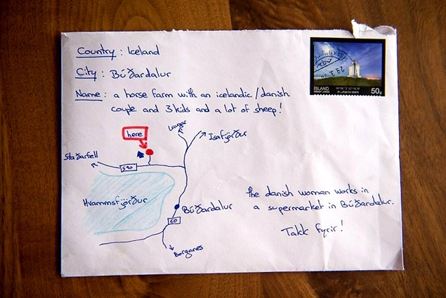 В Исландии можно вместо адреса нарисовать на конверте карту от руки, и оно все равно достигнет пункта назначения.