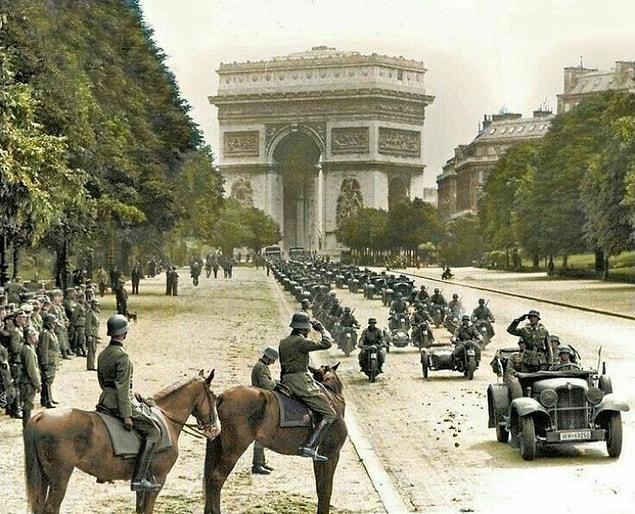 19. The victory parade of the German Wehrmacht at Paris in 1940.