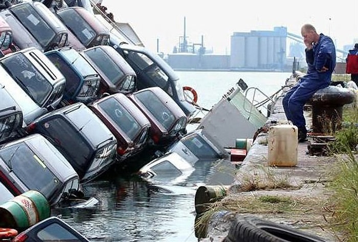 Çok Kötü Bir İş Günü Geçirenleri Şükür Duası İçin Mola Vermeye Çıkaracak 18 Bahtsız Çalışan