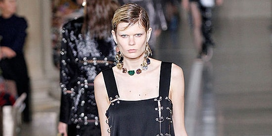 Для решительных и стильных: пирсинг в одежде