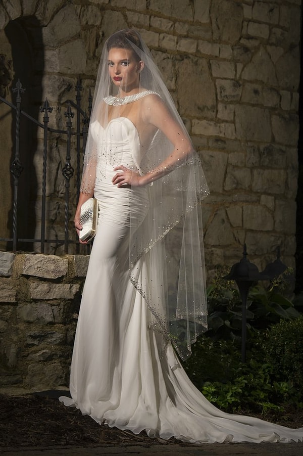 10. Свадебное платье, отражающее общую концепцию свадьбы, а не просто модная новинка.