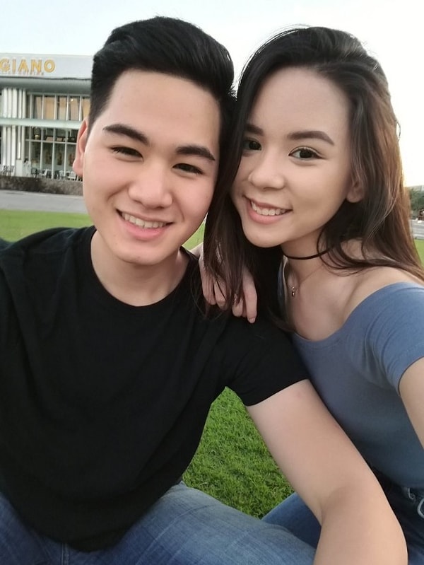 1. Анника Агинальдо - 19-летняя студентка из Манилы, Филиппины. Она знакома со своим парнем Рико Виллануэва, которому тоже 19, еще со школы.