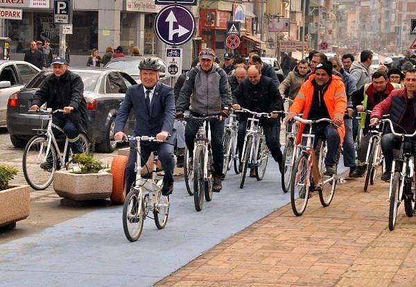 Başkan Kantarcı'nın Sağlık Bakanlığı'ndan, 'Fiziksel Aktiviteyi Teşvik' projesi kapsamında talep ettiği 317 bisiklet de ilçeye ulaştı.