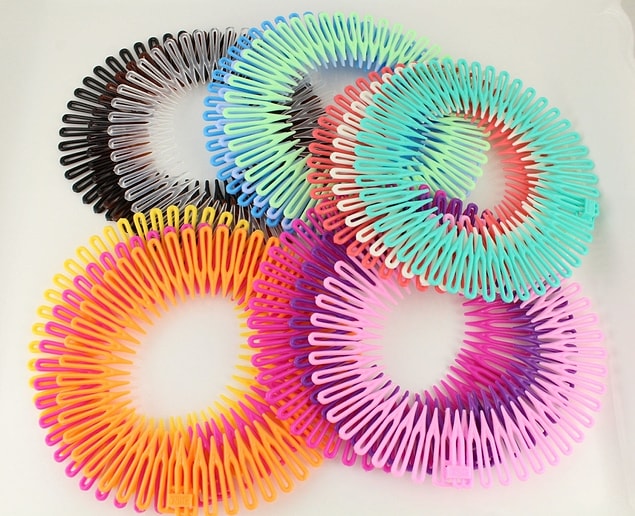 8. Plastik zik zak taç