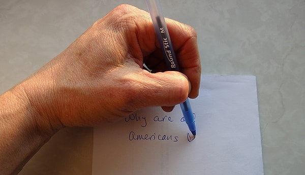 8. День левшей