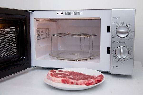 10. Yiyeceklerinize ızgara yapmadan önce ön pişirme yapabilirsiniz.