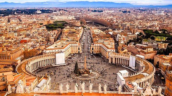 7. Vatikan'da hangi para birimi kullanılıyor?