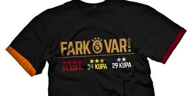 11. Galatasaray kupa farkını bir tişörtle ortaya koymuş.