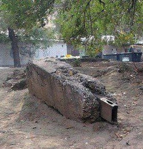 Бонус: первая флешка и флешка сегодня 😁
