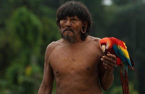 11. Носят украшения не только женщины.