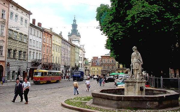 9. Lviv Pazar Meydanı