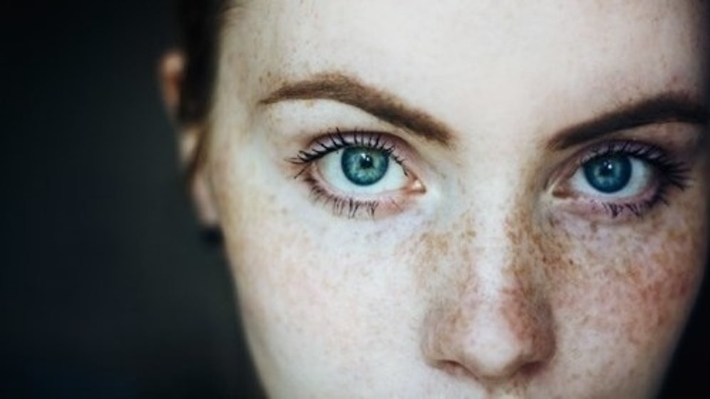 Bu Gözlerden Hangisinin Lens Olduğunu Bulabilecek misin?