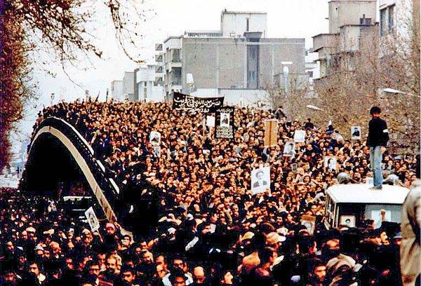 2. 1979 İran Referandumu