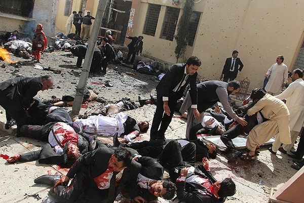 2. «Взрыв бомбы в Пакистане». Первое место в категории «Горячие новости. Одиночный снимок»