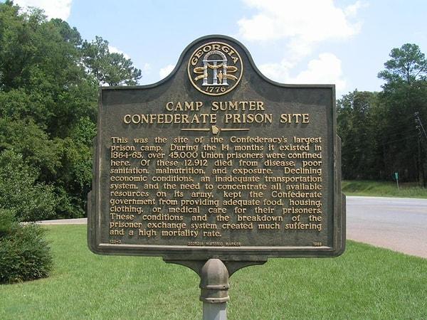 İlk mahkumlar, Şubat 1864'te Camp Sumter'a alındı.