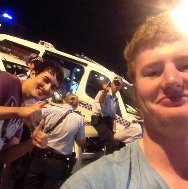An Australian cop