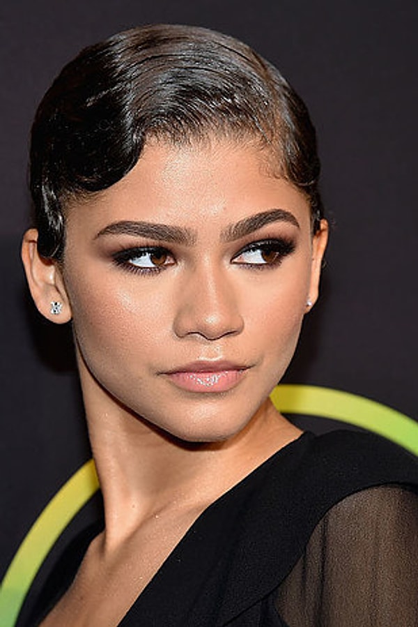 14. Зендая: 2010 vs 2016.