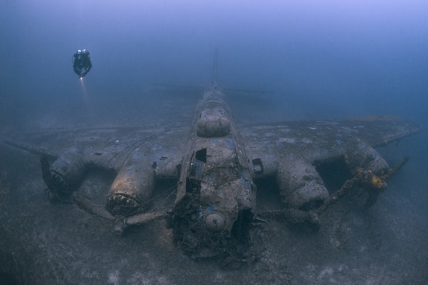 4. Обломки бомбардировщика, разбившегося во время Второй мировой войны вблизи Хорватии