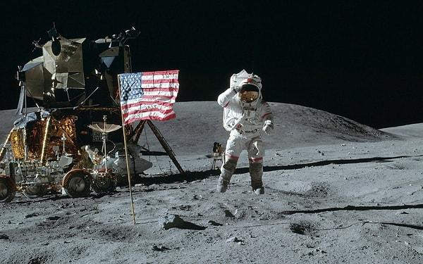 3. Amerikalı astronotlar Ay’a ayak bastıktan iki yıl sonra İsviçre kadınlara seçme hakkı verdi.