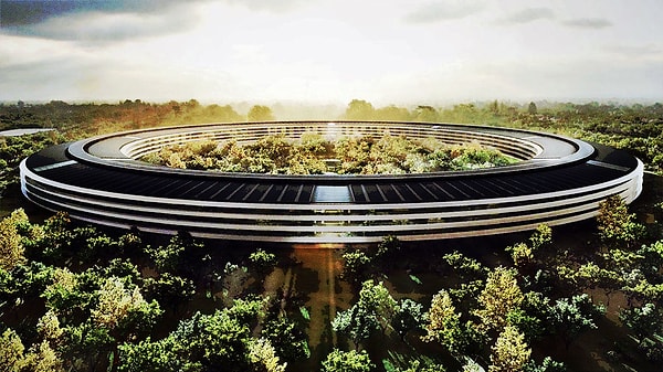 3. Средний годовой доход сотрудников штаб-квартиры Apple в Сан-Франциско составляет 125.000 долларов.