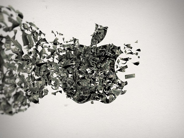 9. Денежный поток Apple выше, чем у всей казны США.