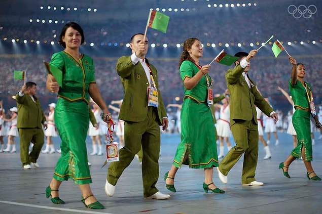 15. Geçtiğimiz yıl Rio'da düzenlenen olimpiyat oyunlarında madalya kazanamayan sporcularını vatan haini ilan etti.