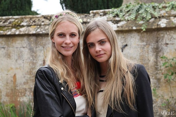 3. Поппи и Кара Делевинь