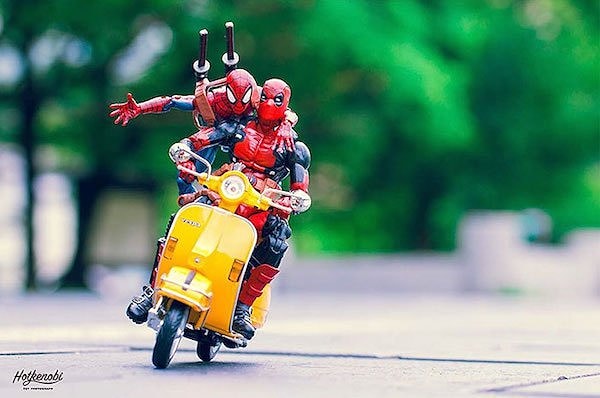 16. Сфоткай нас, типа мы крутые