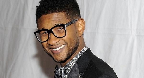 7. Usher yemek yediği bir restoranda bahşiş olarak imzalı bir fotoğrafını bıraktı ve "cimri" yaftasını sonuna kadar hak etti!