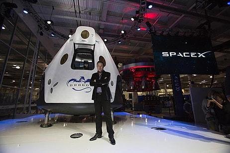 Elon Musk'tan Tarihi Açıklama: İnsanlık Olarak 46 Yıl Aradan Sonra Ay'a Tekrar Gidiyoruz!